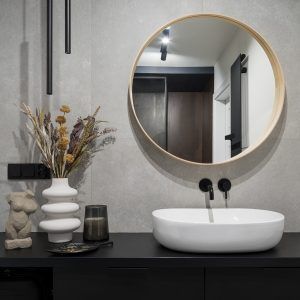 Grifo monomando con maneral negro a muro para lavabo o tarja GB-052 - Imagen 3